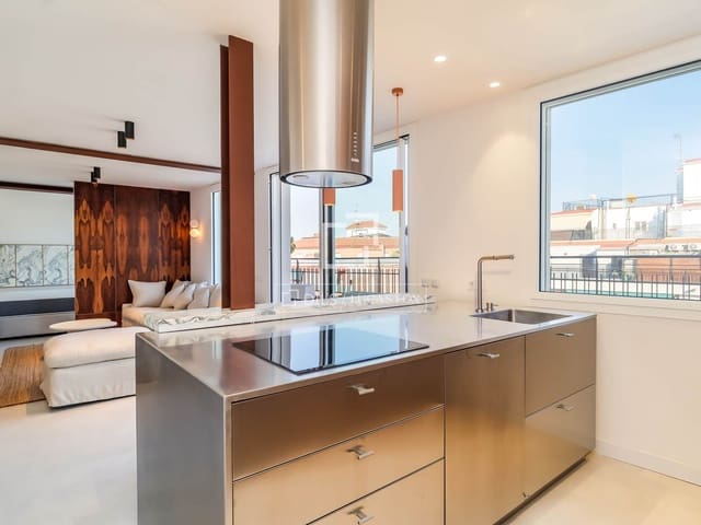 3 soveværelse Penthouse til salg i Barcelona by med garage - € 1.250.000 (Ref: 9946271)