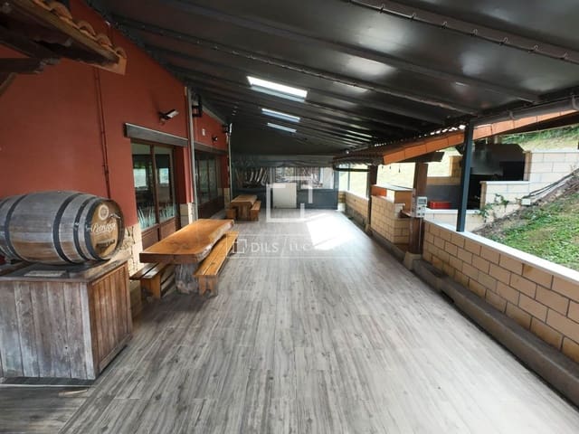 9 soveværelse Villa til salg i Donostia-San Sebastián med garage - € 1.600.000 (Ref: 9946272)