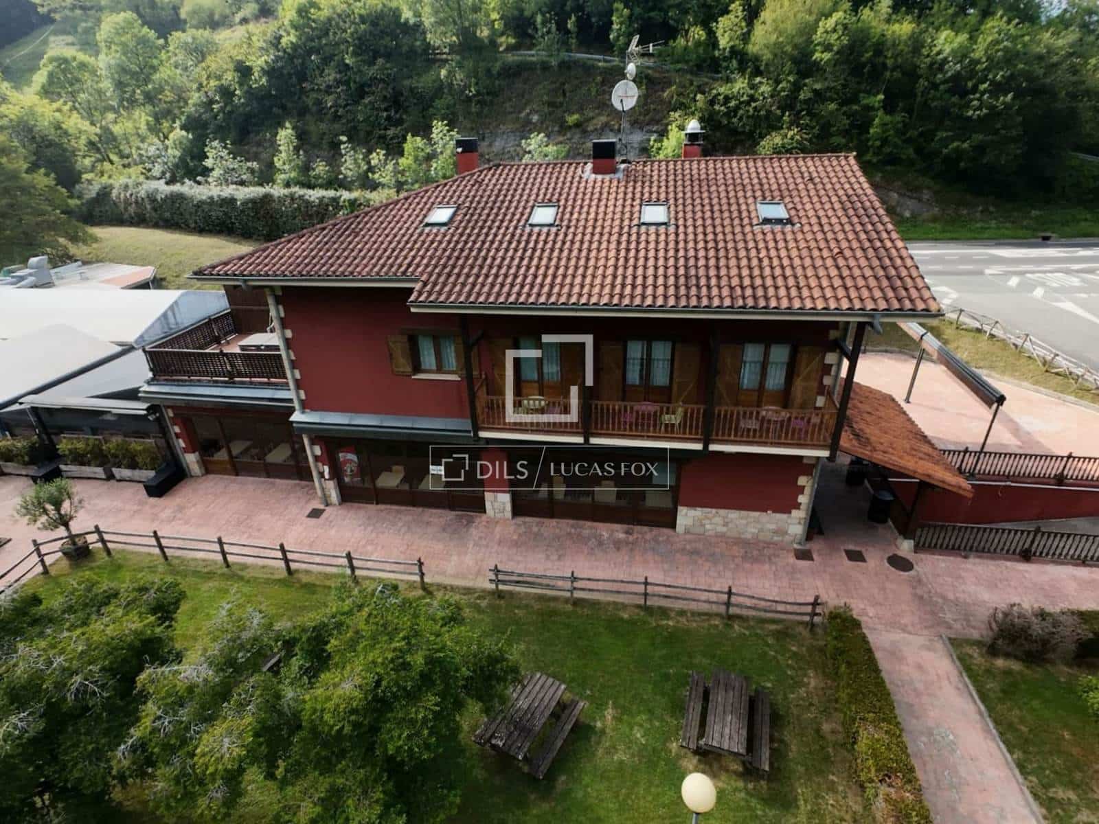 9 soveværelse Villa til salg i Donostia-San Sebastian med garage - € 1.600.000 (Ref: 9946272)