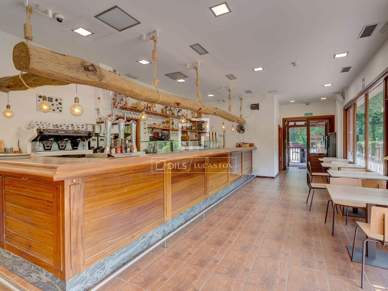 9 bedroom Villa for sale in Donostia-San Sebastian with garage - € 1,600,000 (Ref: 9946272)