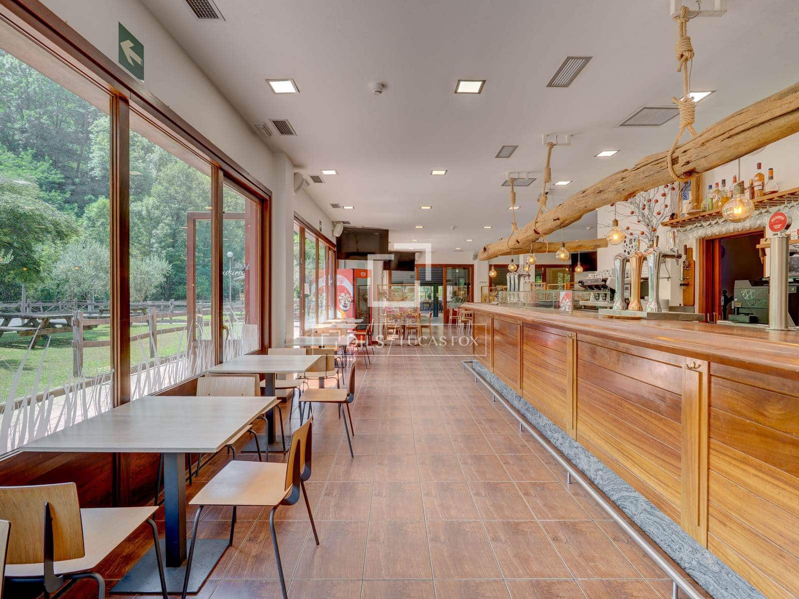 9 bedroom Villa for sale in Donostia-San Sebastian with garage - € 1,600,000 (Ref: 9946272)