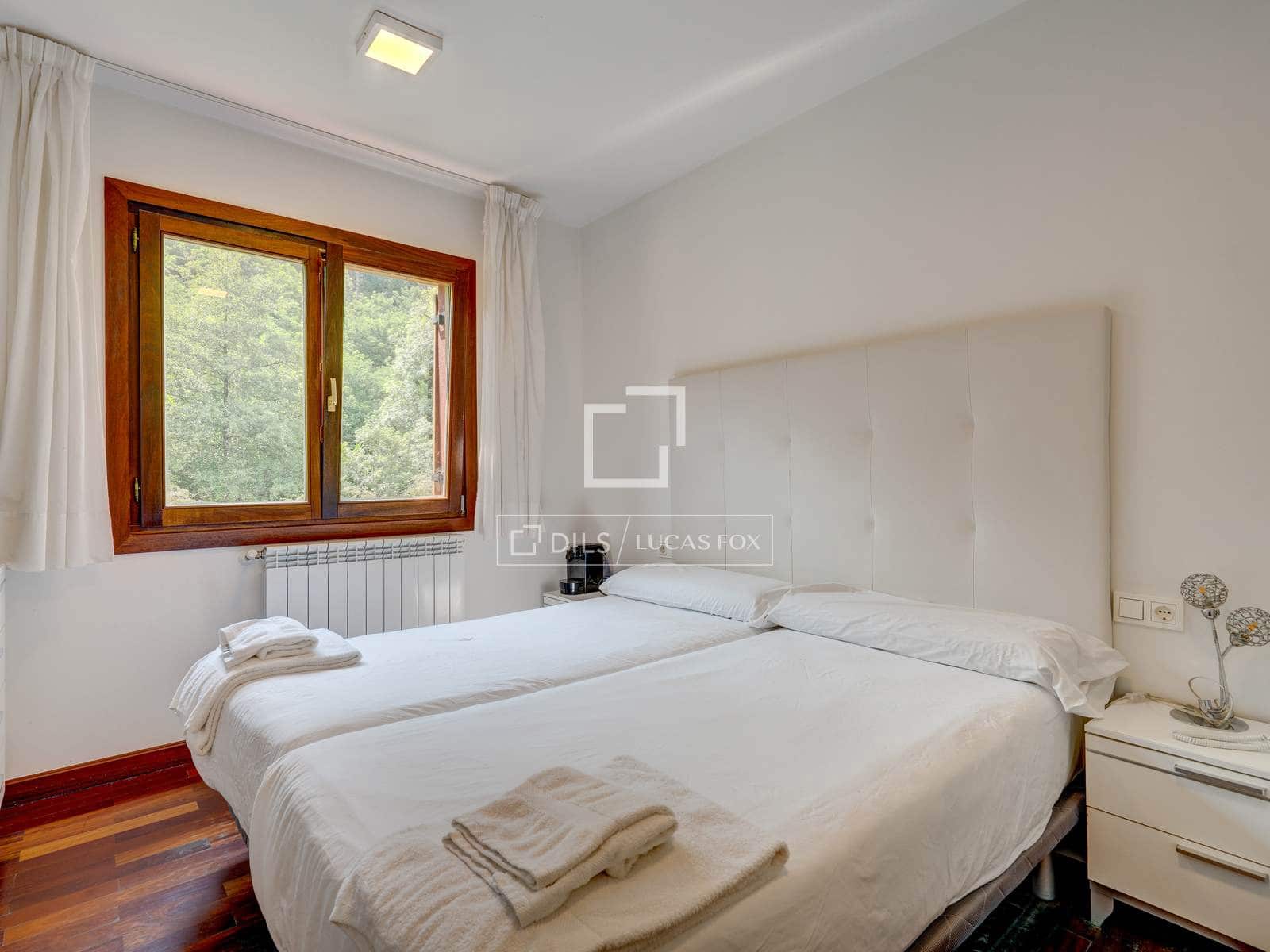 9 bedroom Villa for sale in Donostia-San Sebastian with garage - € 1,600,000 (Ref: 9946272)