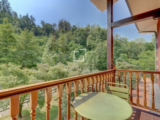 9 soverom Villa til salgs i Donostia-San Sebastián med garasje - € 1 600 000 (Ref: 9946272)