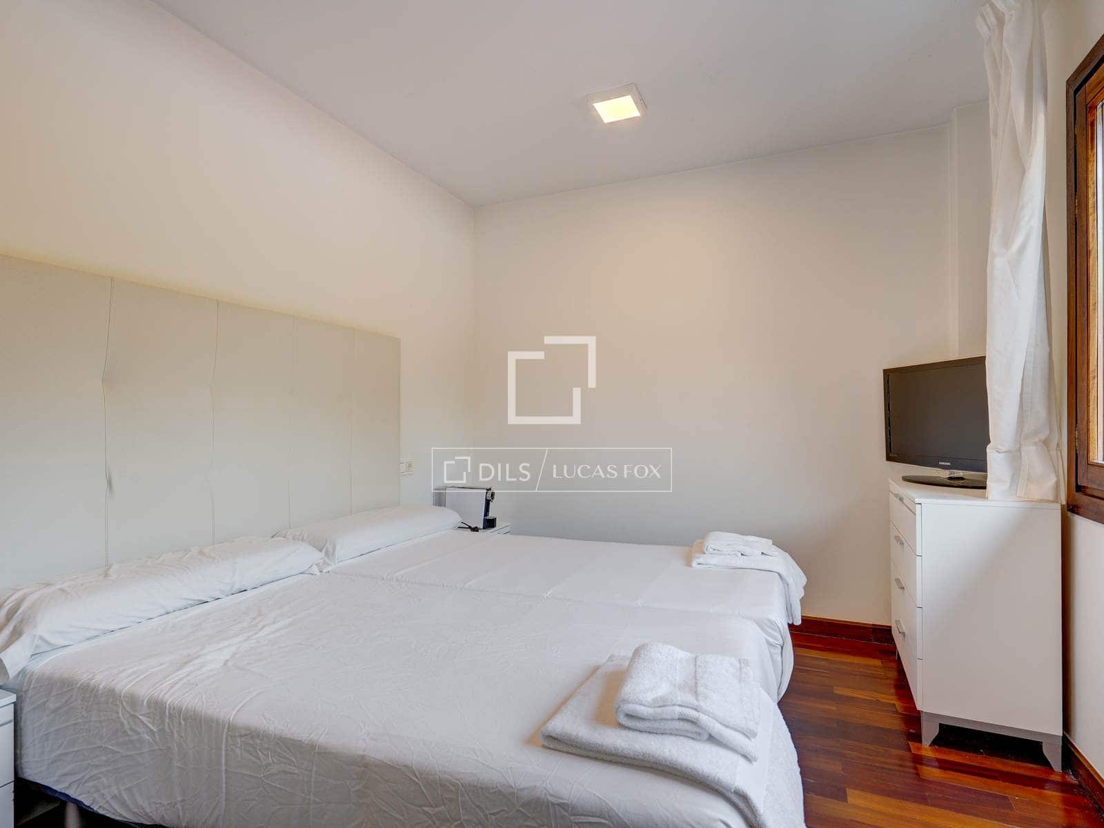 9 bedroom Villa for sale in Donostia-San Sebastian with garage - € 1,600,000 (Ref: 9946272)