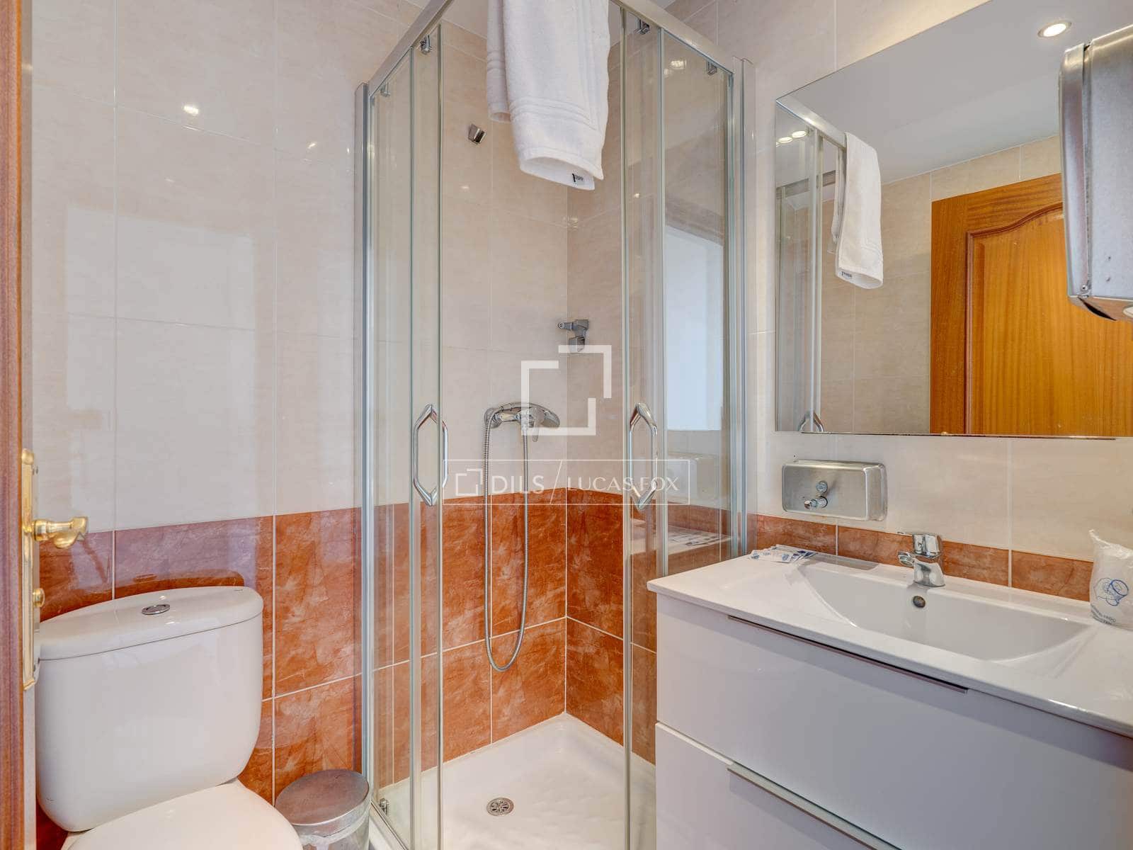 9 bedroom Villa for sale in Donostia-San Sebastian with garage - € 1,600,000 (Ref: 9946272)