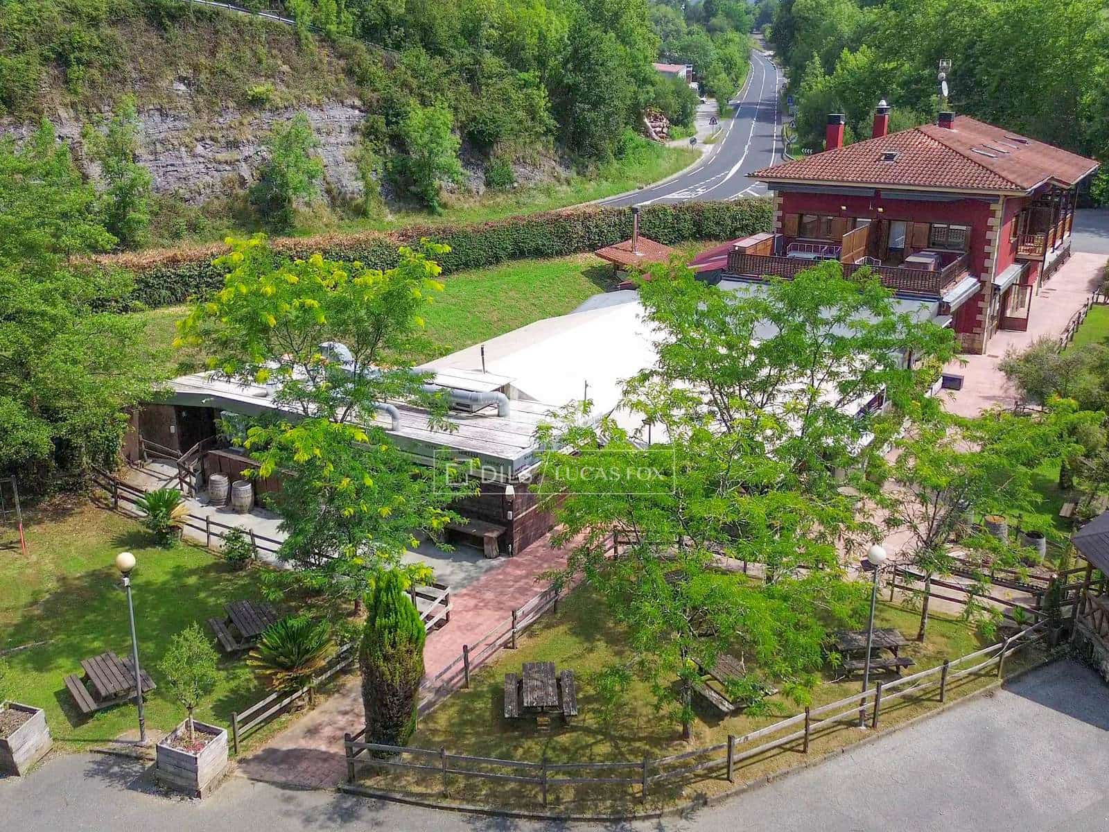 9 bedroom Villa for sale in Donostia-San Sebastian with garage - € 1,600,000 (Ref: 9946272)