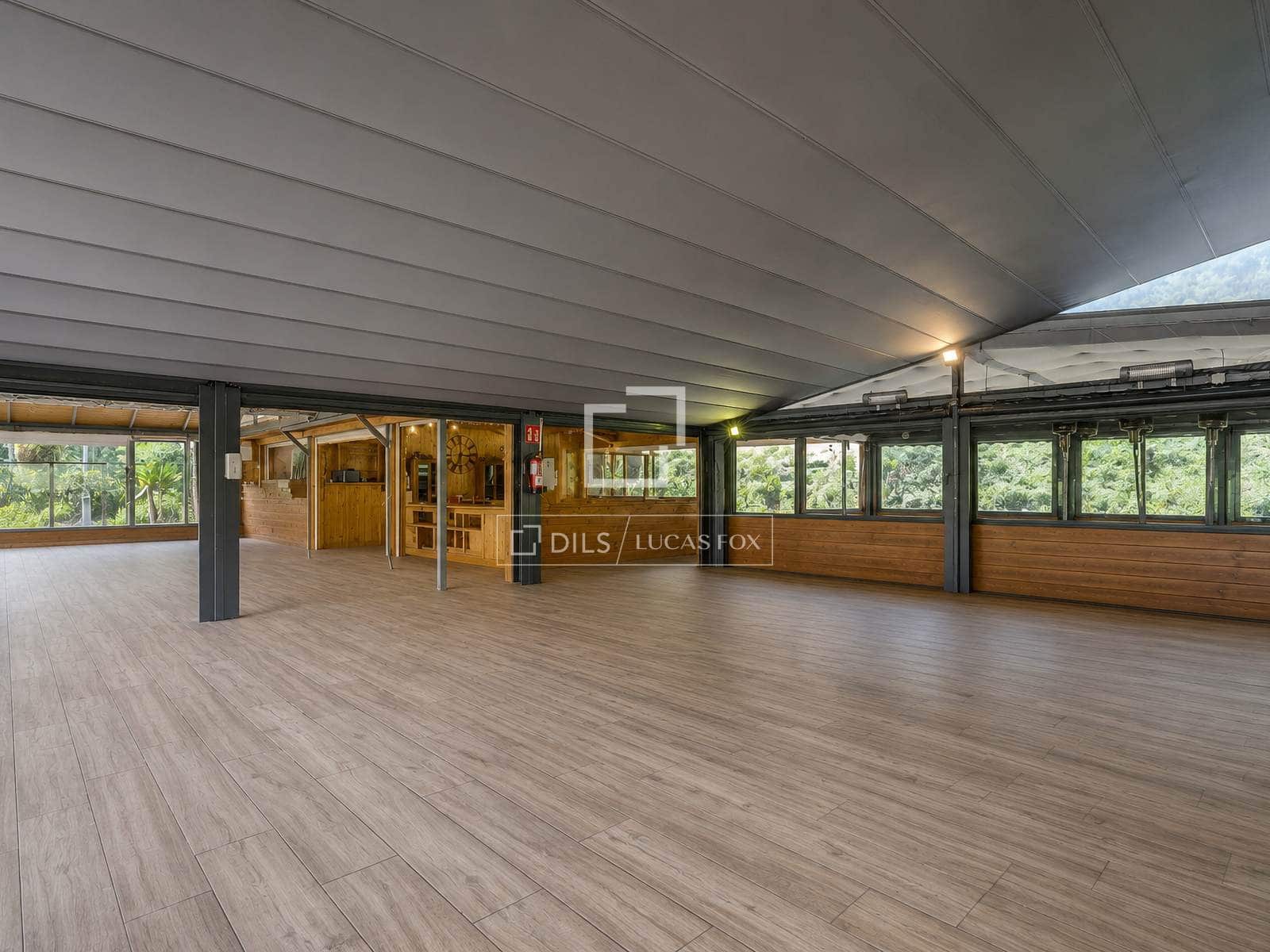 9 bedroom Villa for sale in Donostia-San Sebastian with garage - € 1,600,000 (Ref: 9946272)