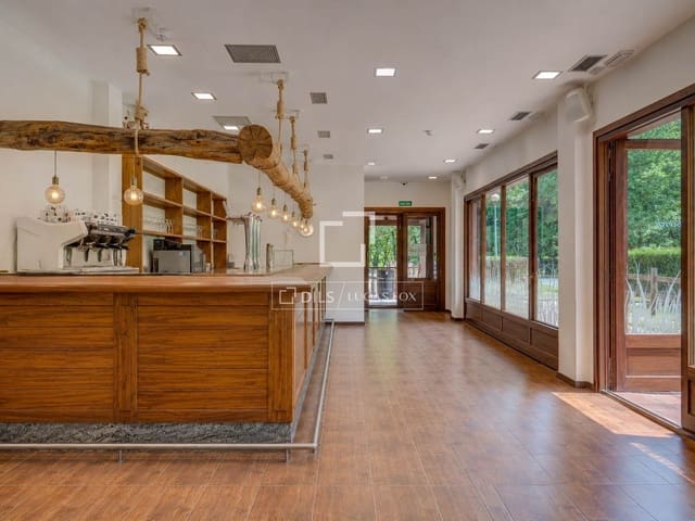 9 soveværelse Villa til salg i Donostia-San Sebastián med garage - € 1.600.000 (Ref: 9946272)