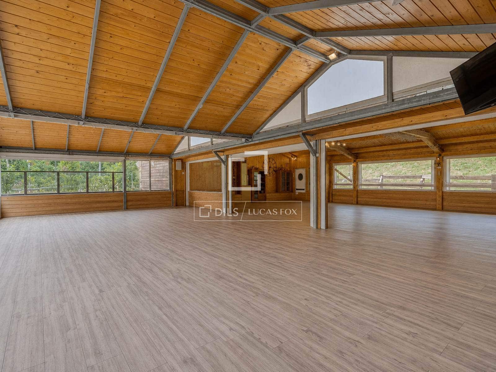 9 bedroom Villa for sale in Donostia-San Sebastian with garage - € 1,600,000 (Ref: 9946272)