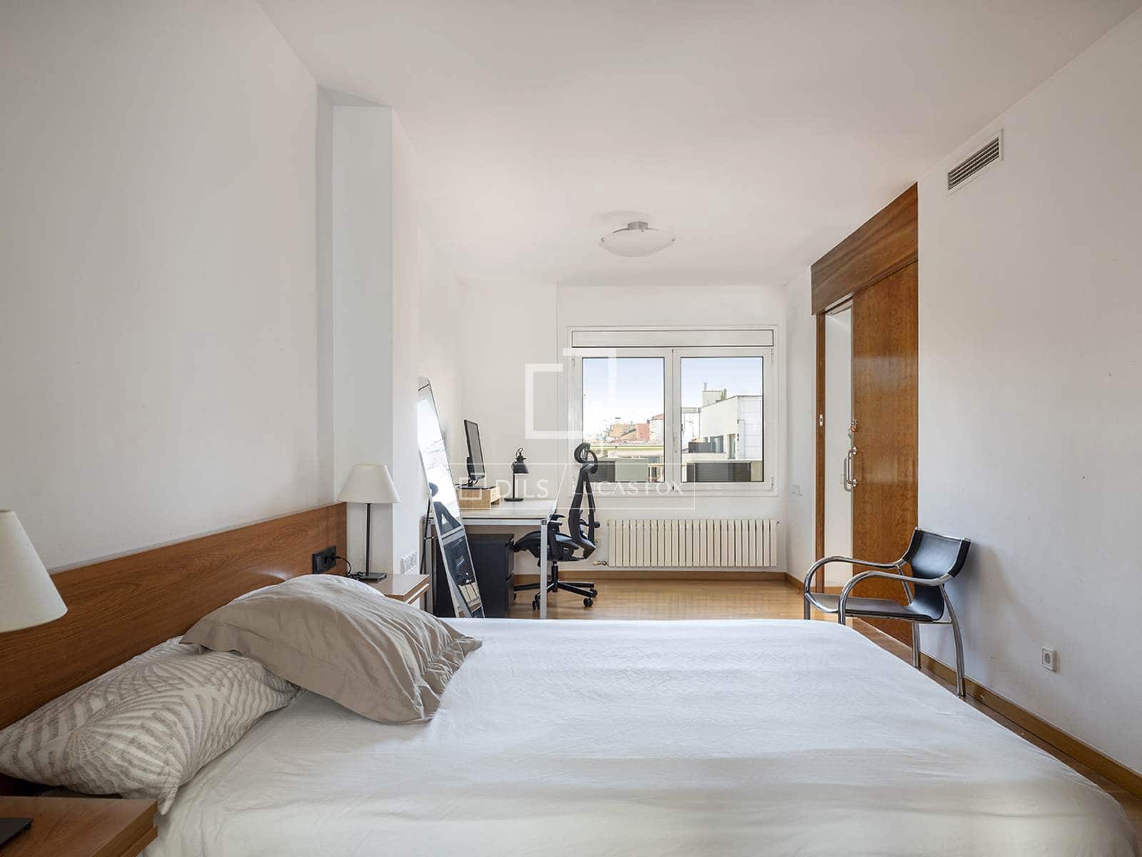 3 bedroom Penthouse for rent in Barcelona city with garage - € 3,200 (Ref: 9946718)