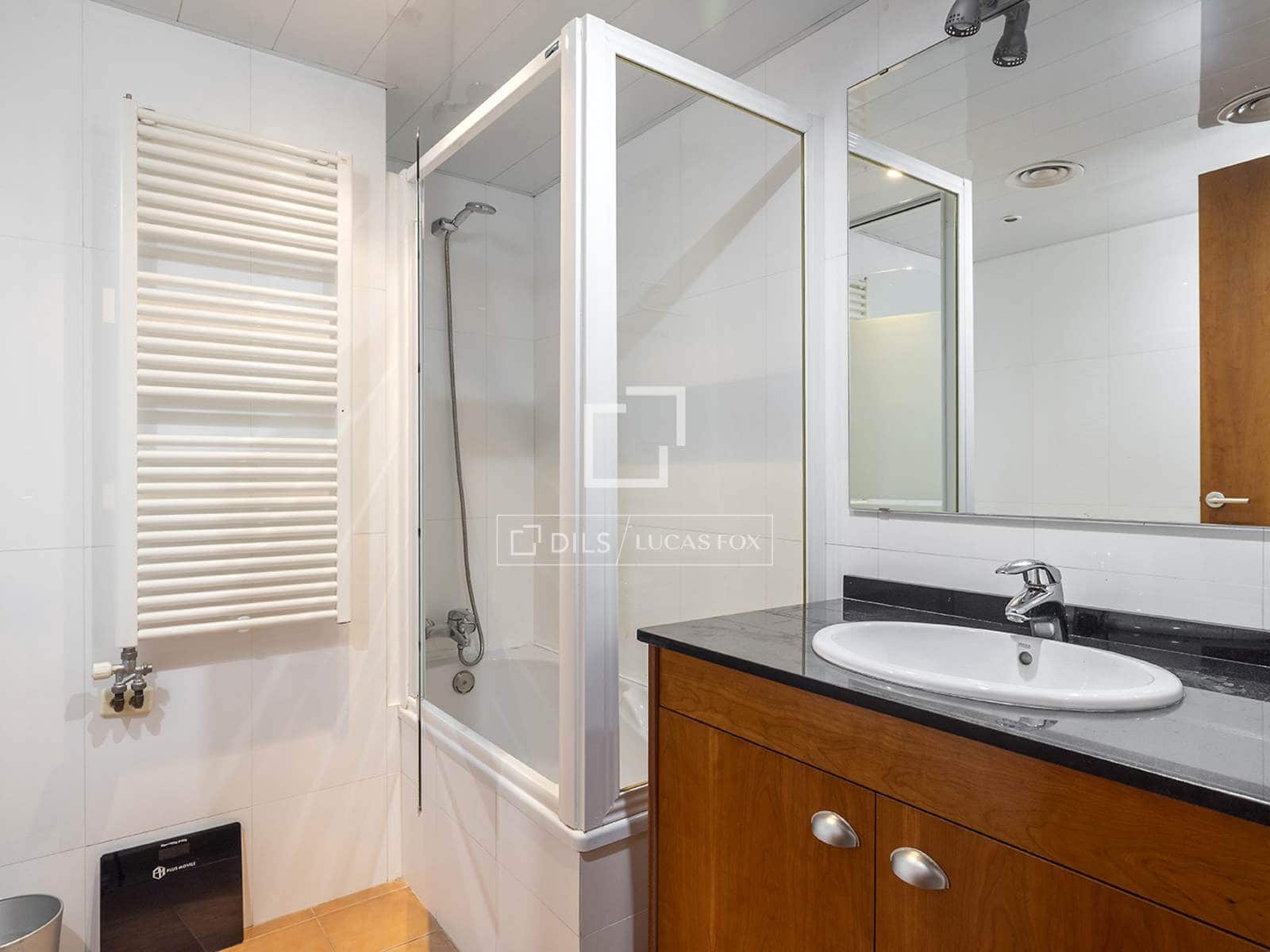 3 bedroom Penthouse for rent in Barcelona city with garage - € 3,200 (Ref: 9946718)