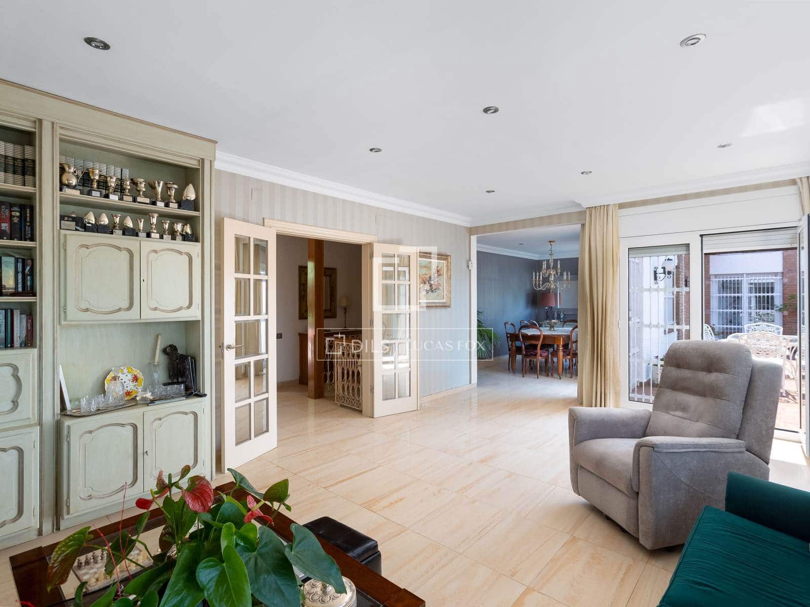 5 sypialnia Willa na sprzedaż w Vallromanes z basenem garażem - 645 000 € (Ref: 9946720)