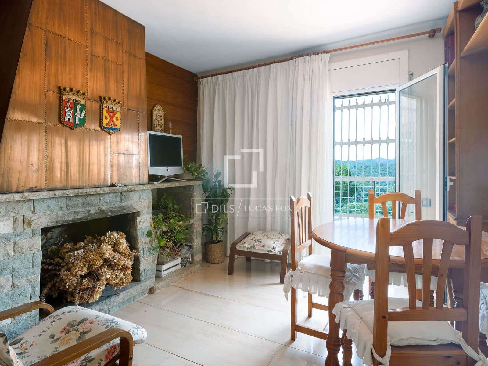 5 sypialnia Willa na sprzedaż w Vallromanes z basenem garażem - 645 000 € (Ref: 9946720)
