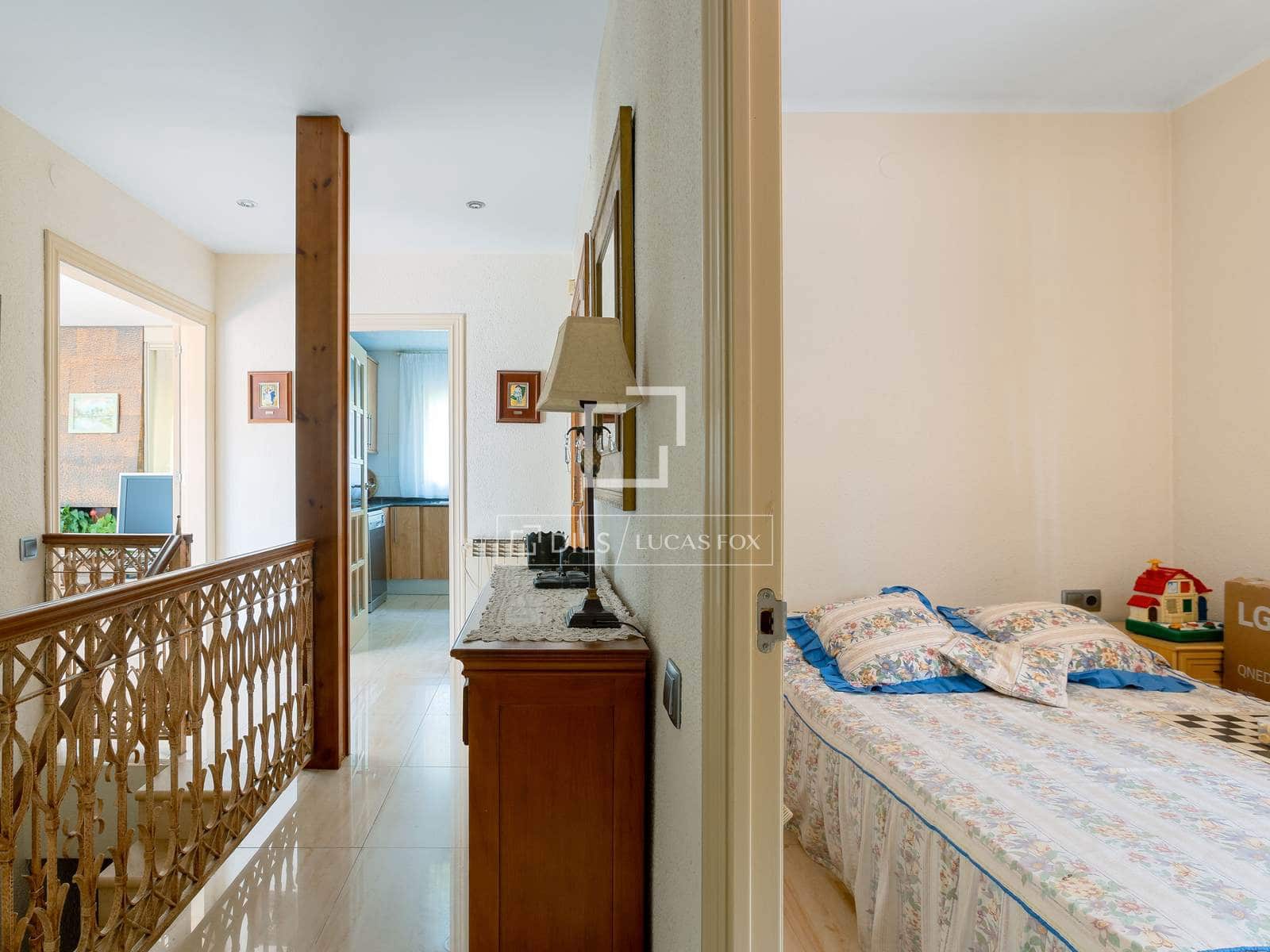 5 sypialnia Willa na sprzedaż w Vallromanes z basenem garażem - 645 000 € (Ref: 9946720)
