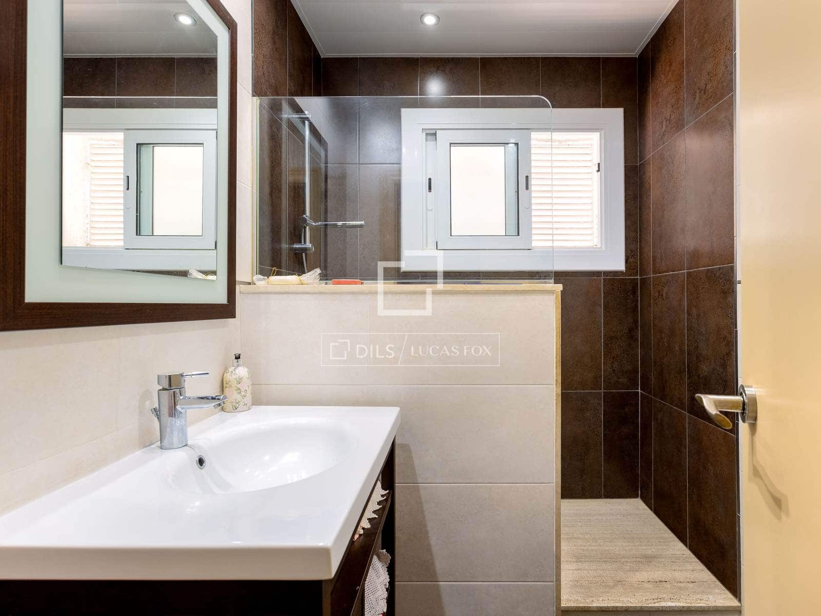 5 sypialnia Willa na sprzedaż w Vallromanes z basenem garażem - 645 000 € (Ref: 9946720)