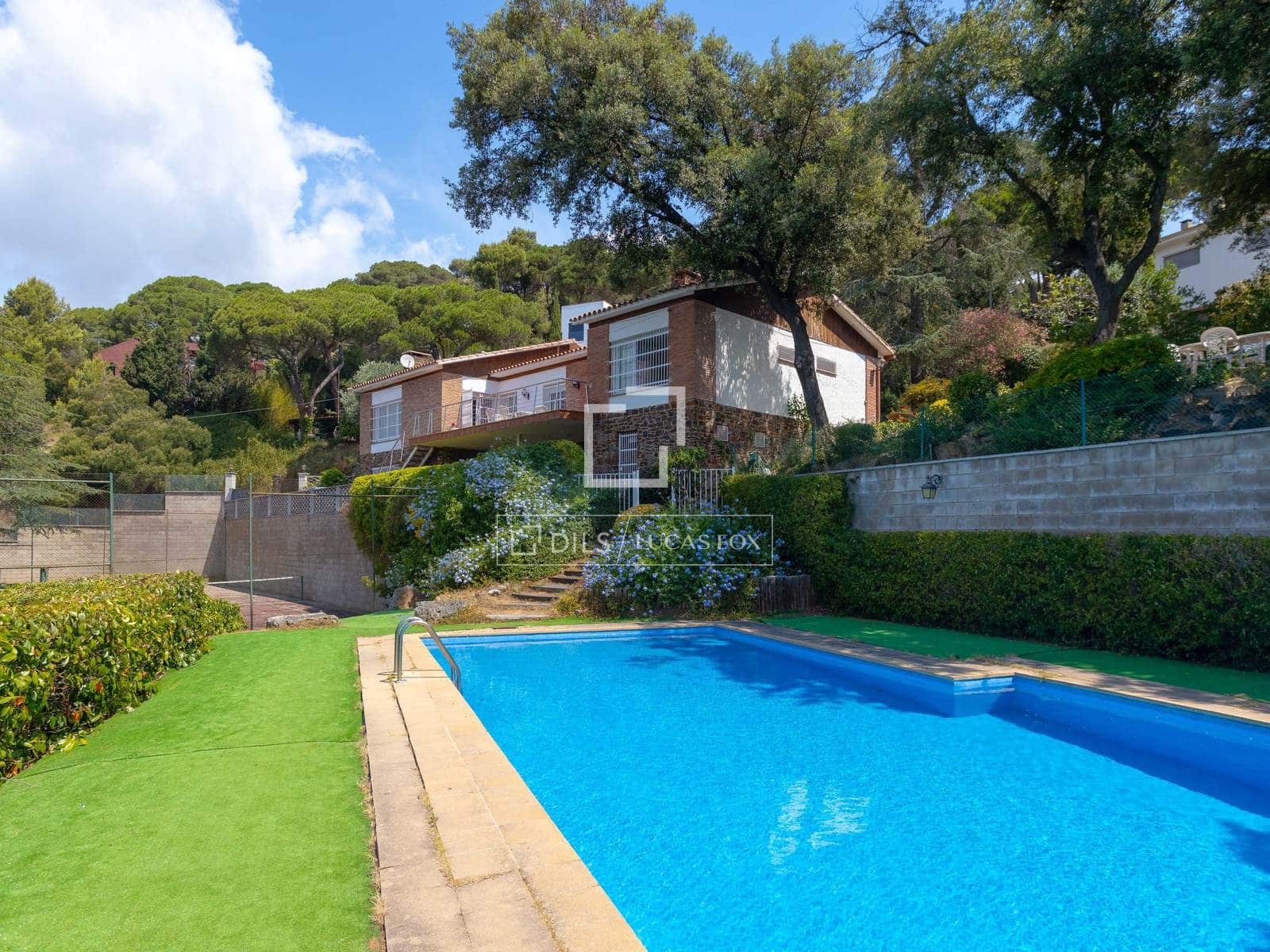 5 sypialnia Willa na sprzedaż w Vallromanes z basenem garażem - 645 000 € (Ref: 9946720)
