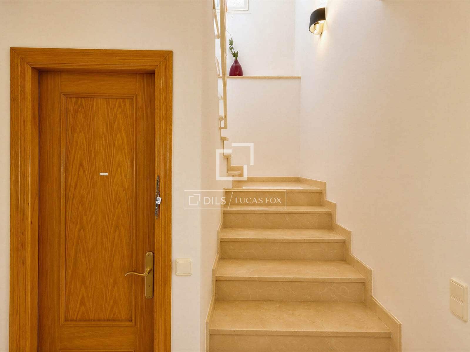 Villa te koop in Salobrena met zwembad garage - € 795.000 (Ref: 9946826)
