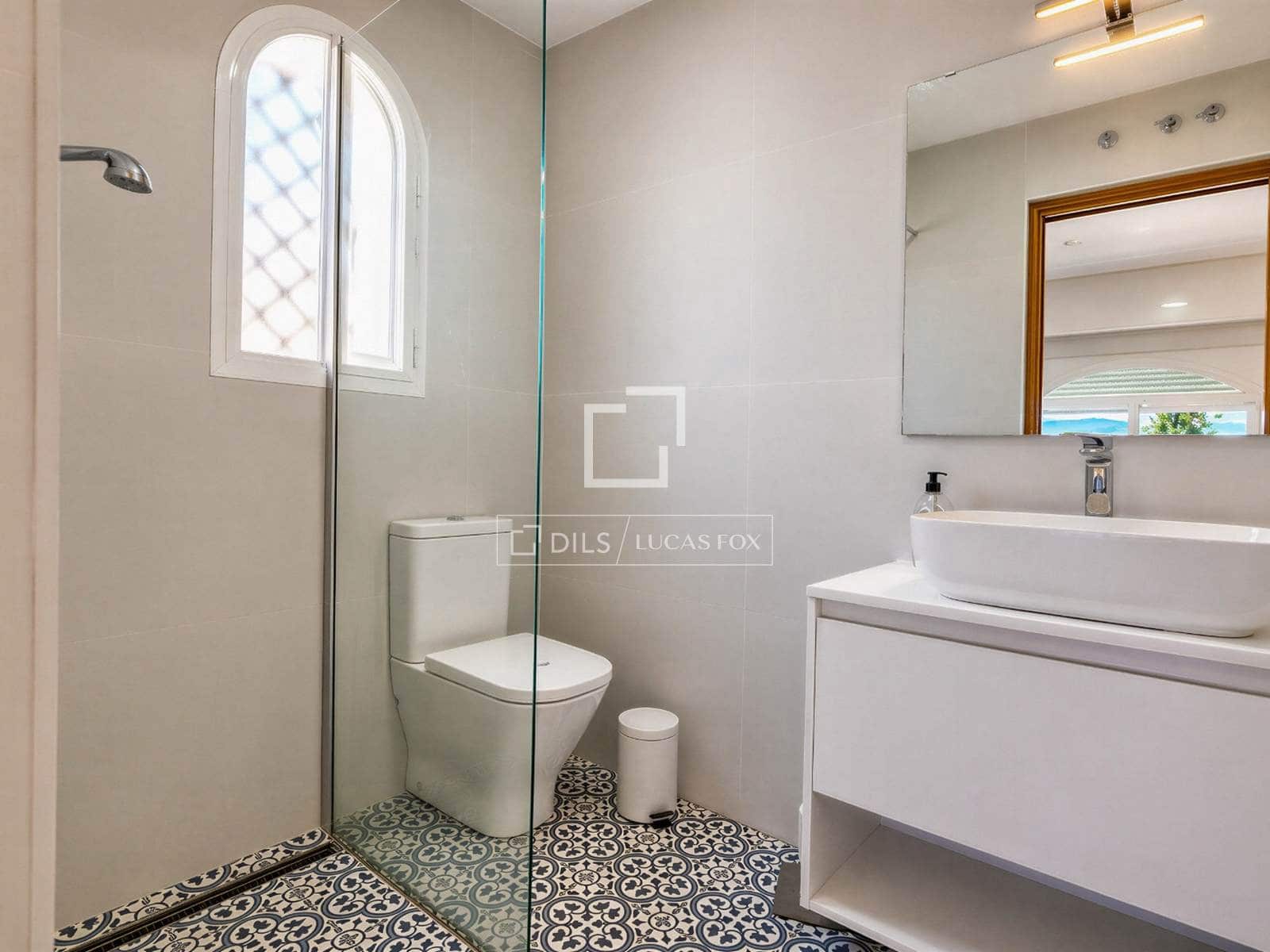 Villa te koop in Salobrena met zwembad garage - € 795.000 (Ref: 9946826)