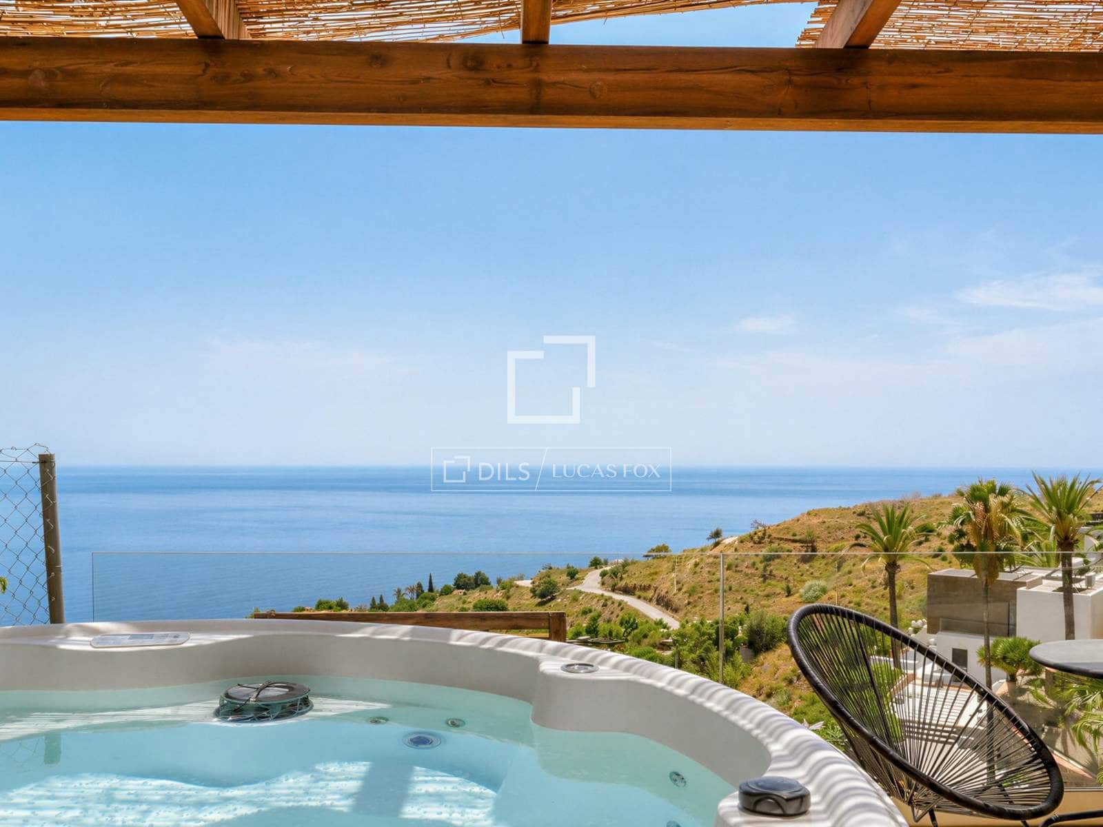 Villa te koop in Salobrena met zwembad garage - € 795.000 (Ref: 9946826)