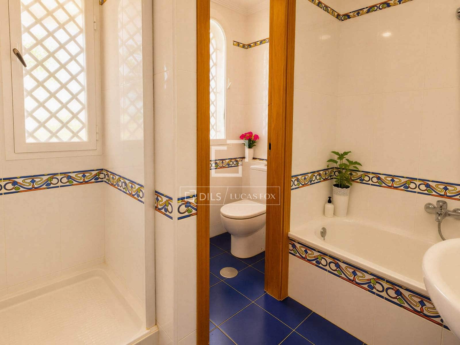 Villa te koop in Salobrena met zwembad garage - € 795.000 (Ref: 9946826)