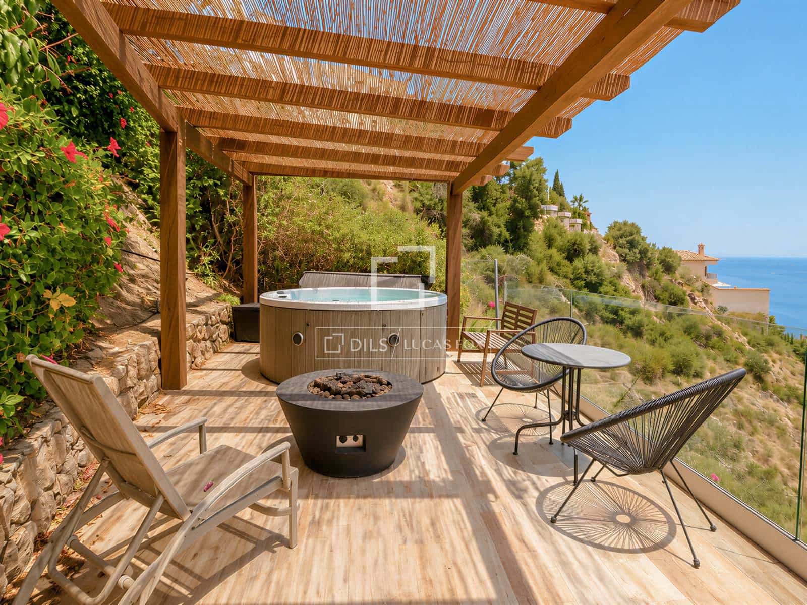 Villa te koop in Salobrena met zwembad garage - € 795.000 (Ref: 9946826)