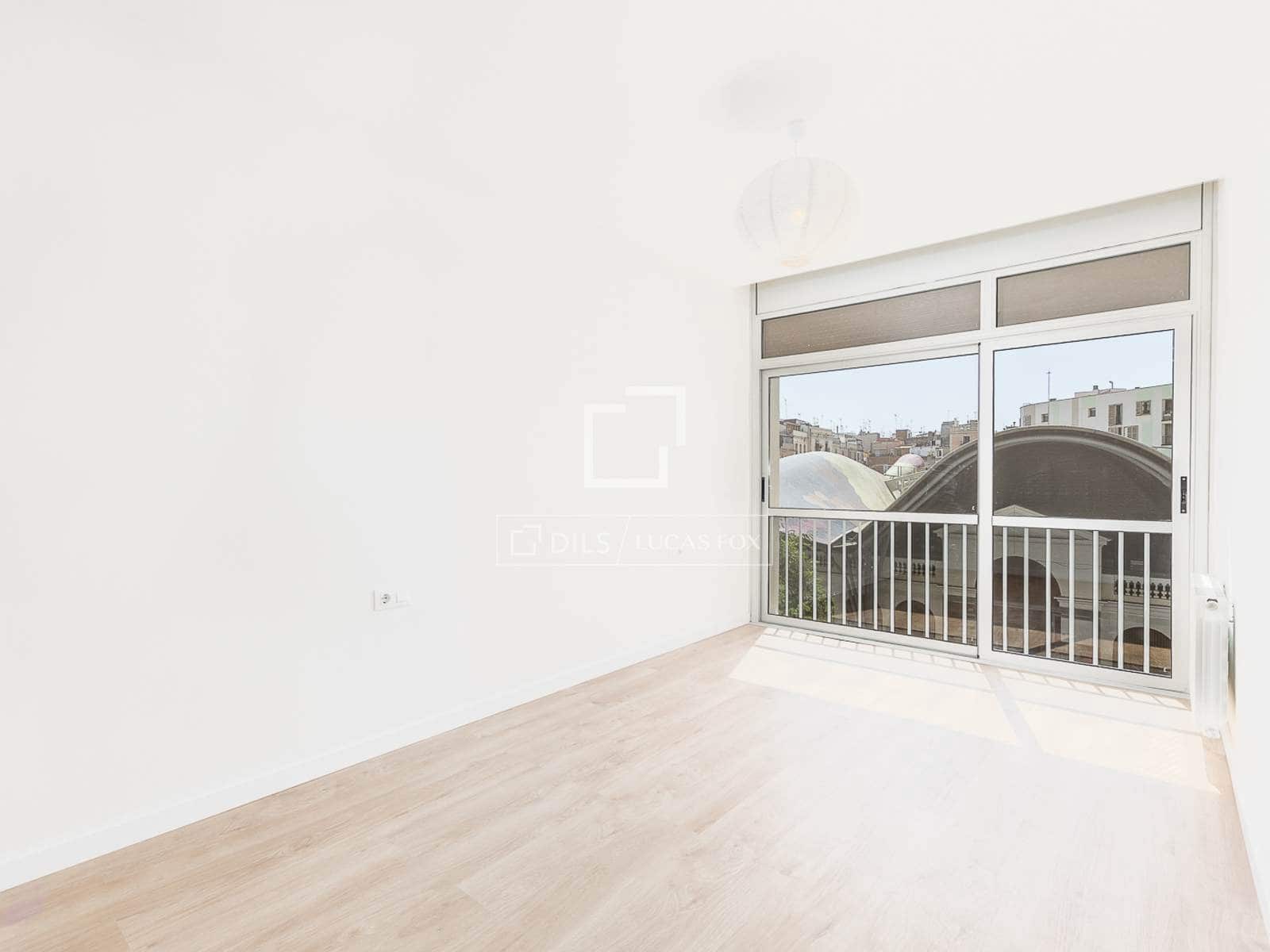 3 bedroom Apartment for sale in Barcelona city - € 495,000 (Ref: 9948528)
