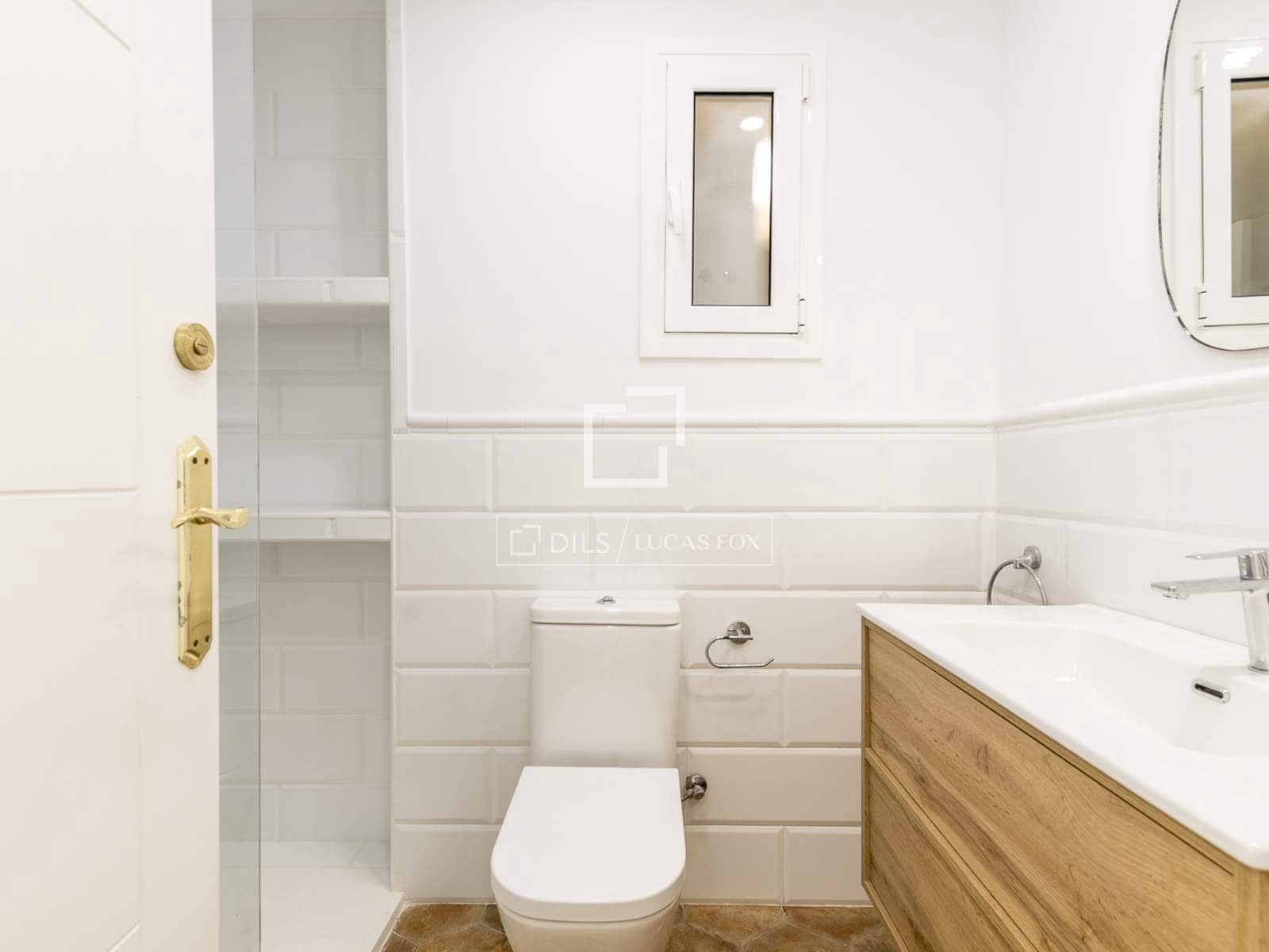 3 bedroom Apartment for sale in Barcelona city - € 495,000 (Ref: 9948528)