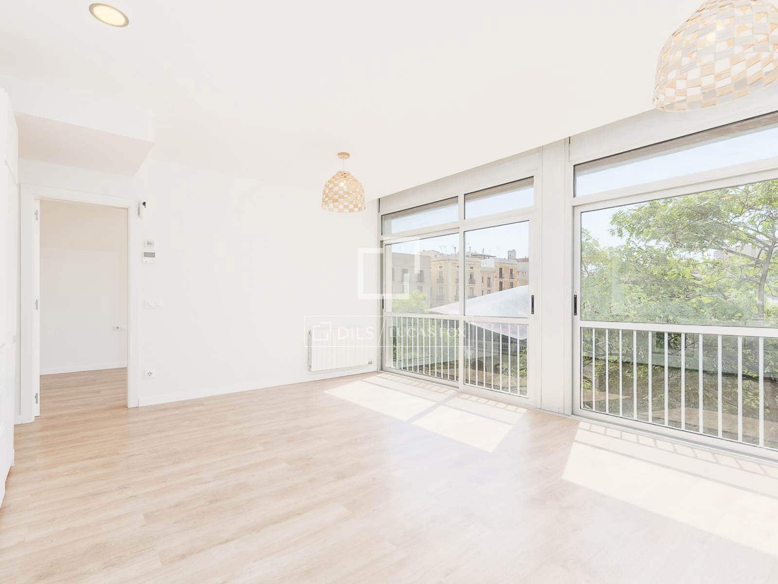 3 bedroom Apartment for sale in Barcelona city - € 495,000 (Ref: 9948528)