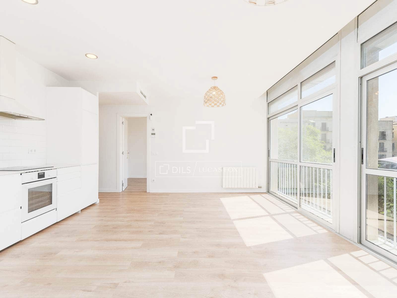 3 bedroom Apartment for sale in Barcelona city - € 495,000 (Ref: 9948528)
