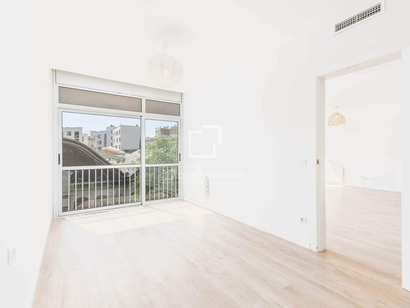 3 bedroom Apartment for sale in Barcelona city - € 495,000 (Ref: 9948528)