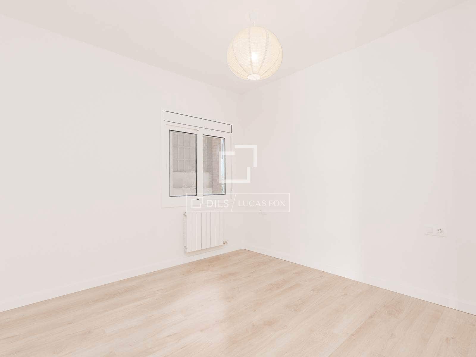 3 bedroom Apartment for sale in Barcelona city - € 495,000 (Ref: 9948528)