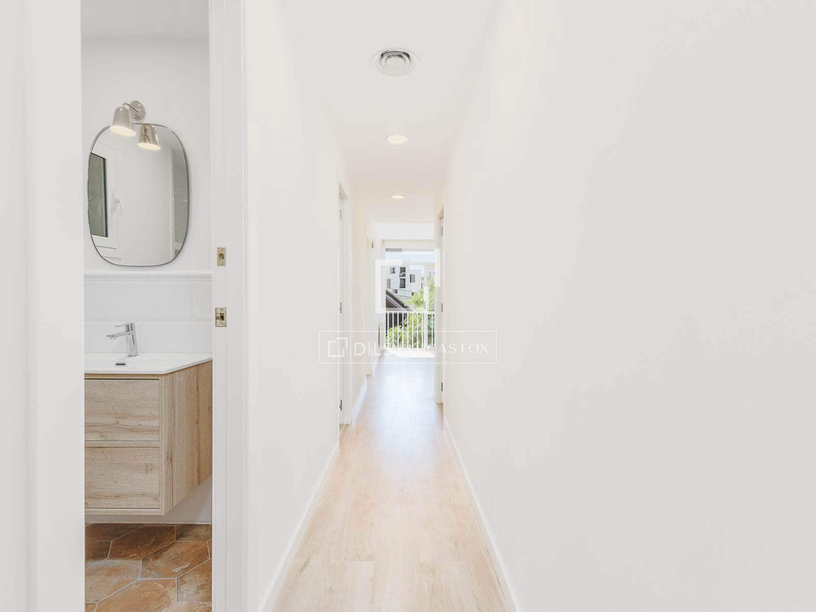3 bedroom Apartment for sale in Barcelona city - € 495,000 (Ref: 9948528)