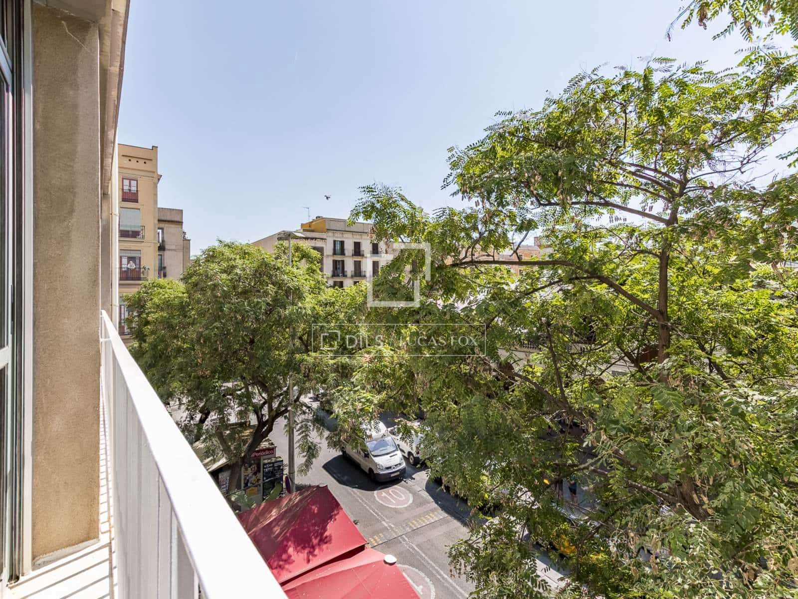 3 bedroom Apartment for sale in Barcelona city - € 495,000 (Ref: 9948528)