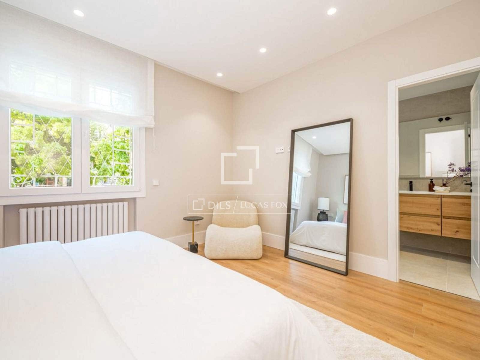 3 bedroom Apartment for sale in Madrid city - € 1,650,000 (Ref: 9948533)