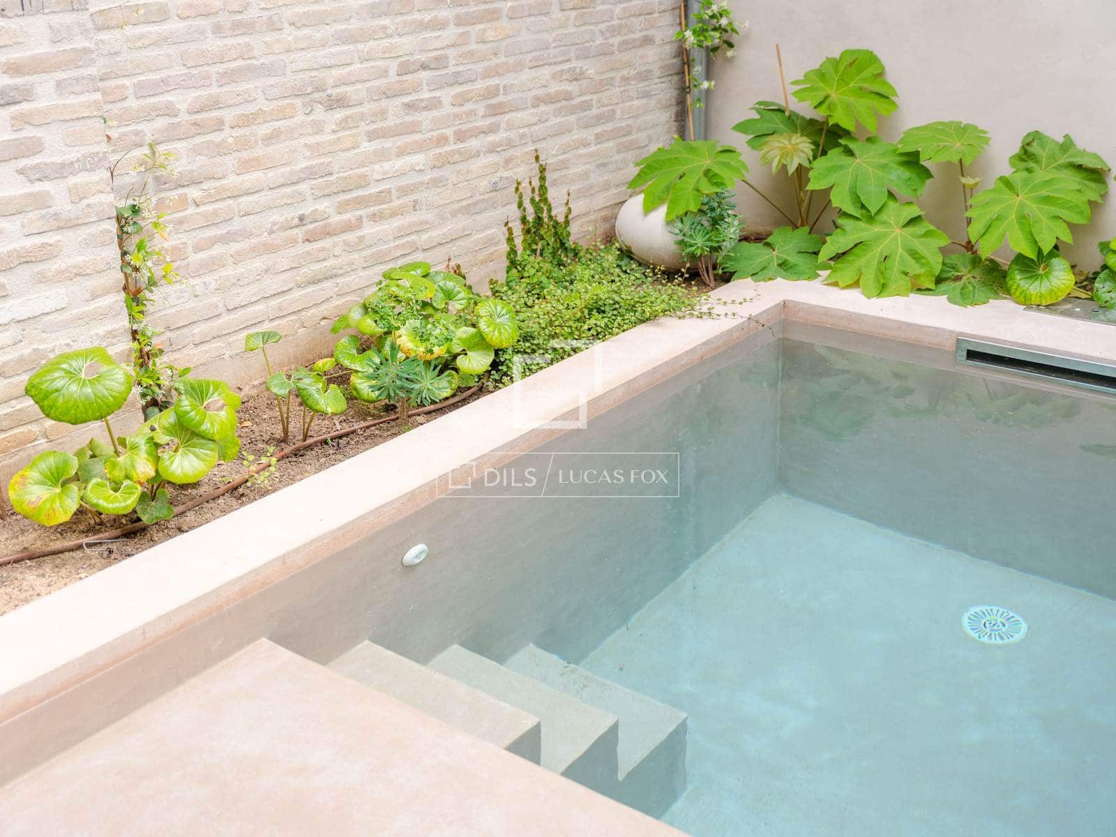 3 soverom Villa til salgs i Valencia by med svømmebasseng garasje - € 2 500 000 (Ref: 9948534)