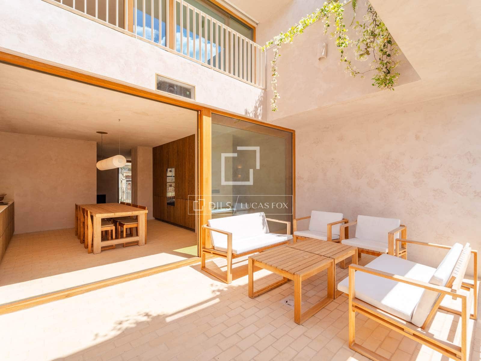 3 soverom Villa til salgs i Valencia by med svømmebasseng garasje - € 2 500 000 (Ref: 9948534)