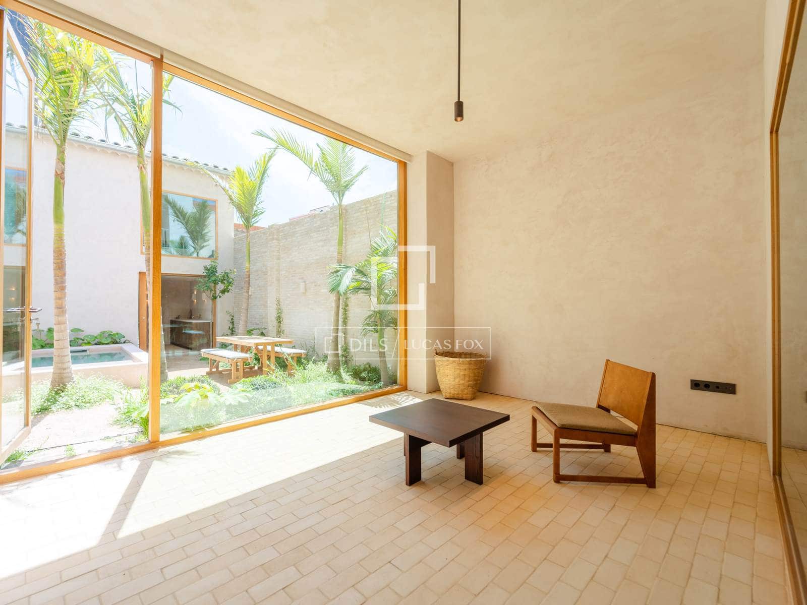 3 soverom Villa til salgs i Valencia by med svømmebasseng garasje - € 2 500 000 (Ref: 9948534)