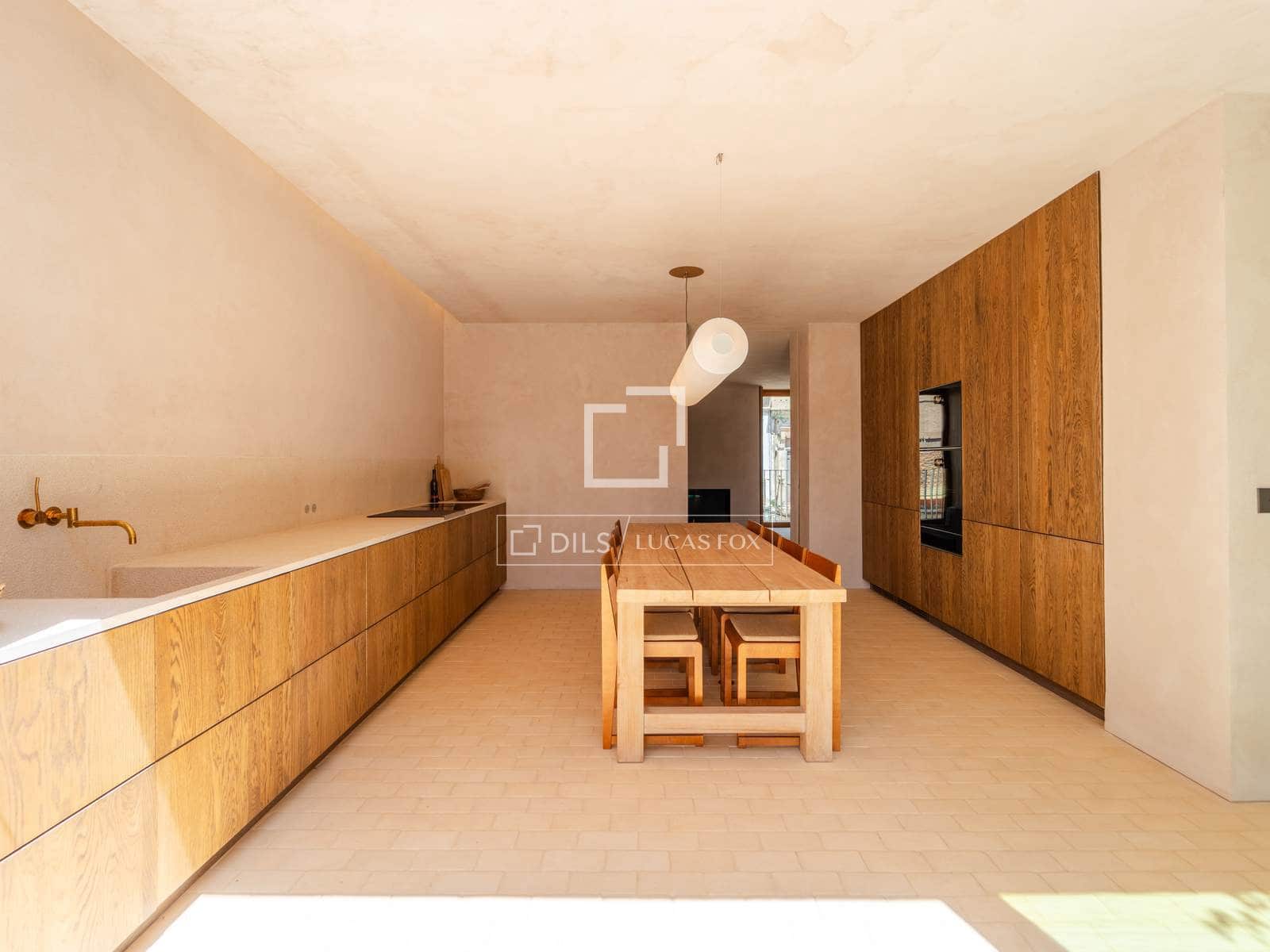 3 soverom Villa til salgs i Valencia by med svømmebasseng garasje - € 2 500 000 (Ref: 9948534)