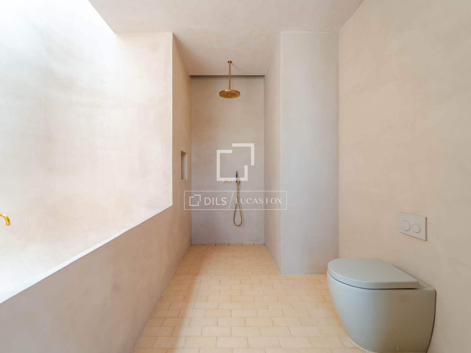 3 soverom Villa til salgs i Valencia by med svømmebasseng garasje - € 2 500 000 (Ref: 9948534)