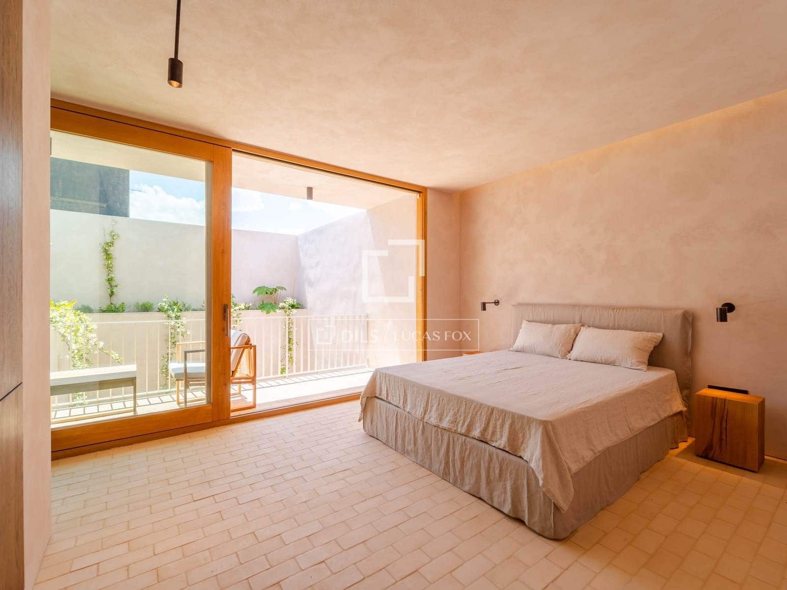 3 soverom Villa til salgs i Valencia by med svømmebasseng garasje - € 2 500 000 (Ref: 9948534)