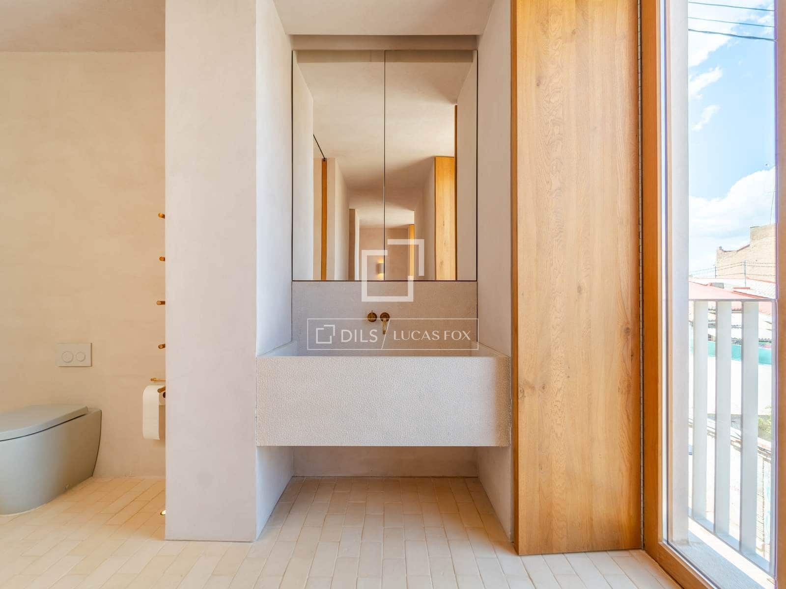 3 soverom Villa til salgs i Valencia by med svømmebasseng garasje - € 2 500 000 (Ref: 9948534)