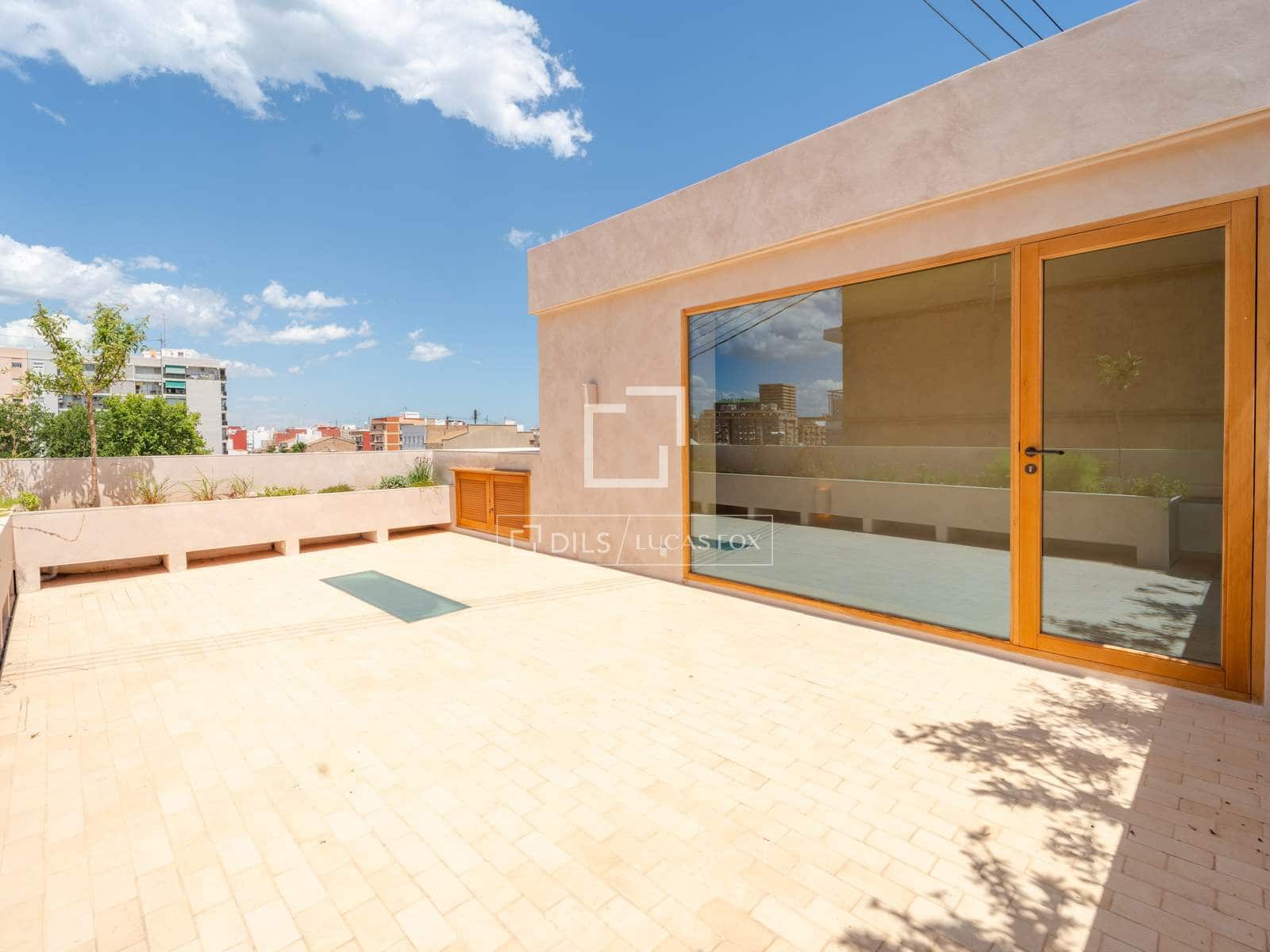 3 soverom Villa til salgs i Valencia by med svømmebasseng garasje - € 2 500 000 (Ref: 9948534)