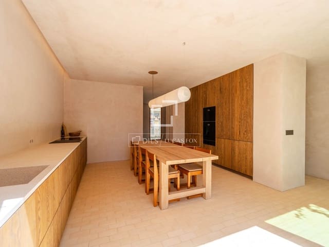 3 soverom Villa til salgs i Valencia by med svømmebasseng garasje - € 2 500 000 (Ref: 9948534)