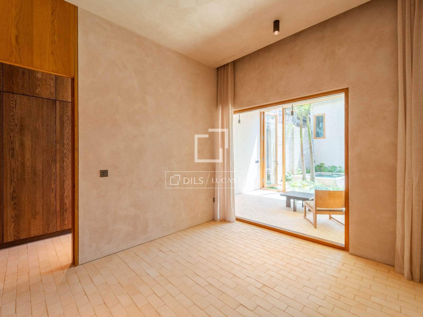 3 soverom Villa til salgs i Valencia by med svømmebasseng garasje - € 2 500 000 (Ref: 9948534)