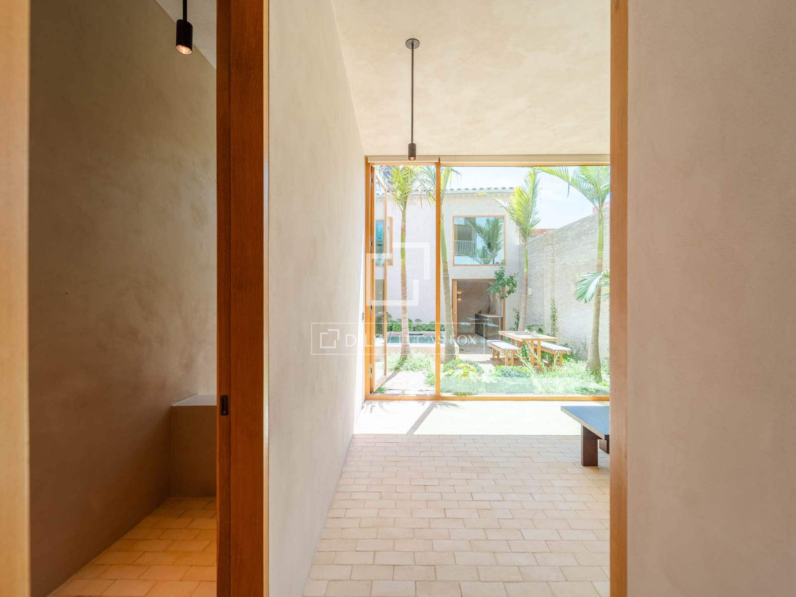 3 soverom Villa til salgs i Valencia by med svømmebasseng garasje - € 2 500 000 (Ref: 9948534)
