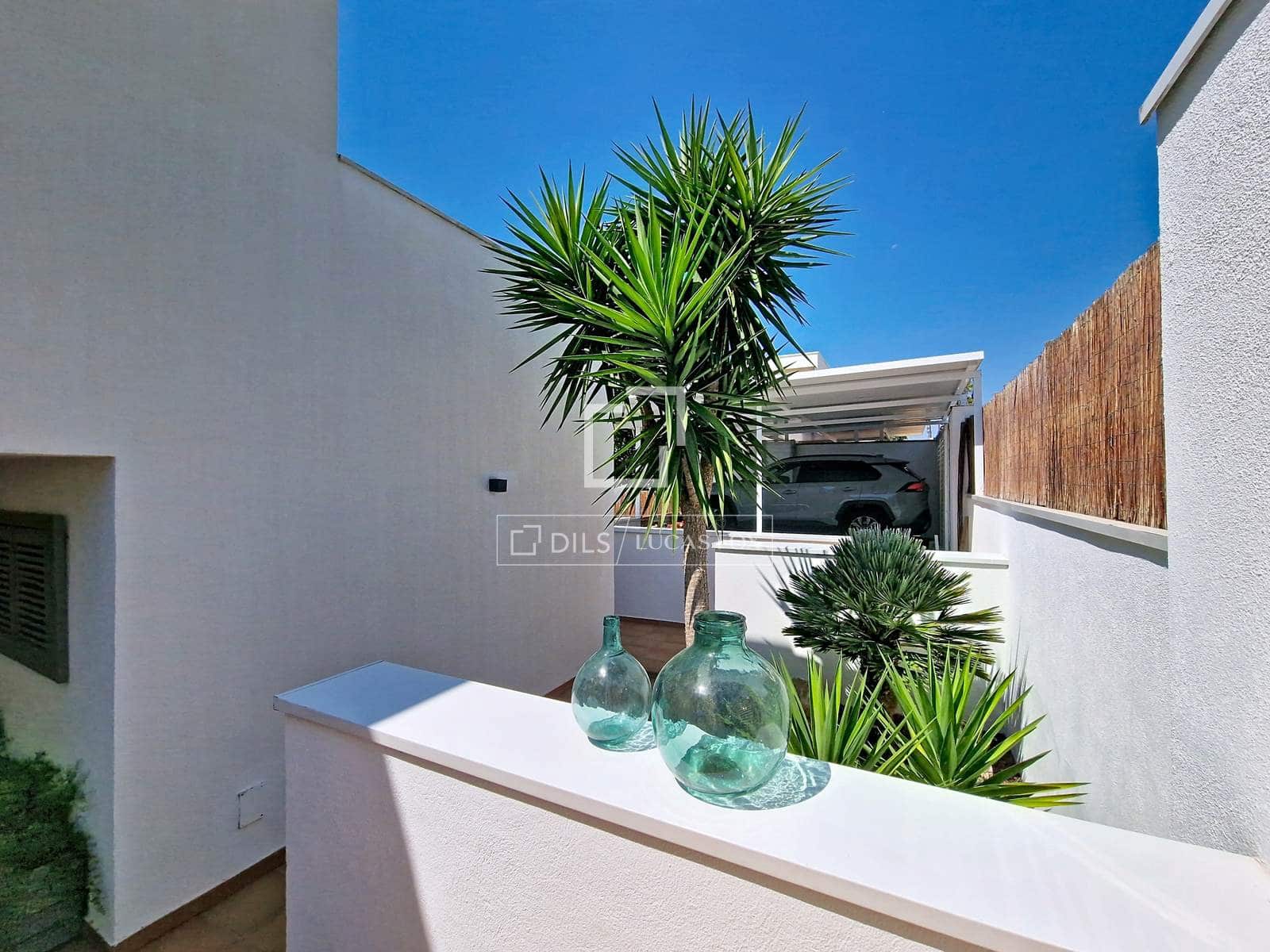 3 soveværelse Villa til salg i Calafell med swimmingpool garage - € 580.000 (Ref: 9948653)