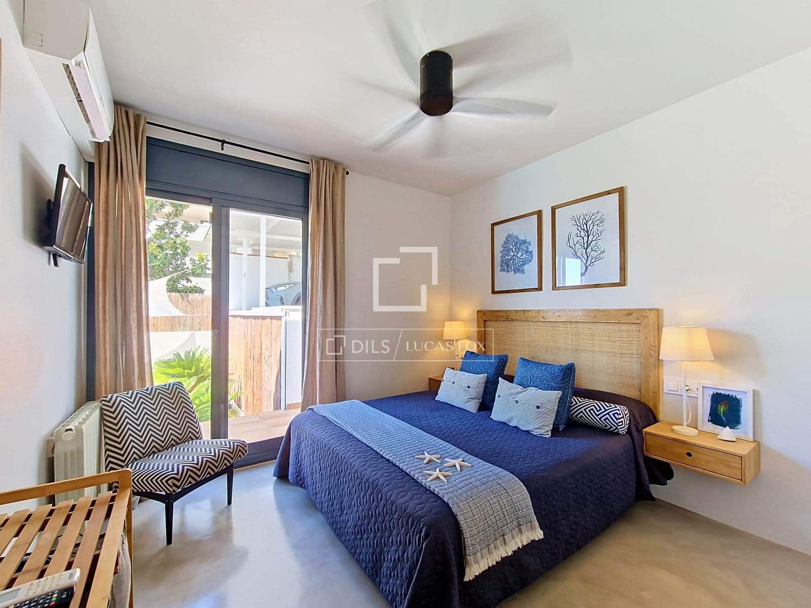 3 soveværelse Villa til salg i Calafell med swimmingpool garage - € 580.000 (Ref: 9948653)