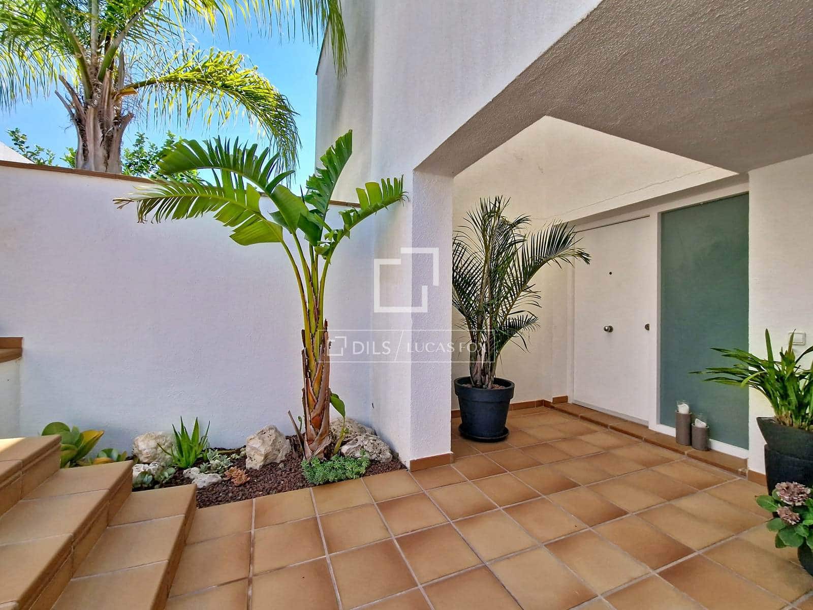 3 soveværelse Villa til salg i Calafell med swimmingpool garage - € 580.000 (Ref: 9948653)