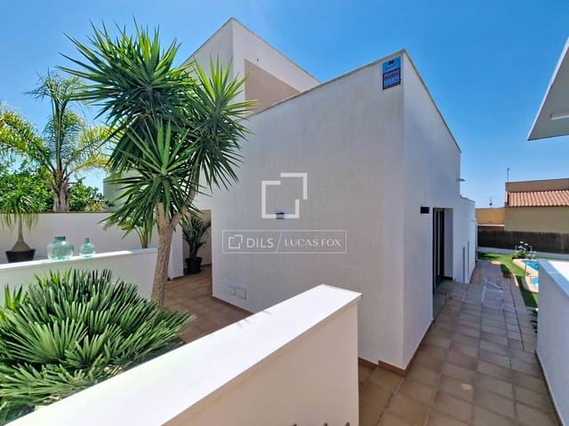 3 soverom Villa til salgs i Calafell med svømmebasseng garasje - € 580 000 (Ref: 9948653)
