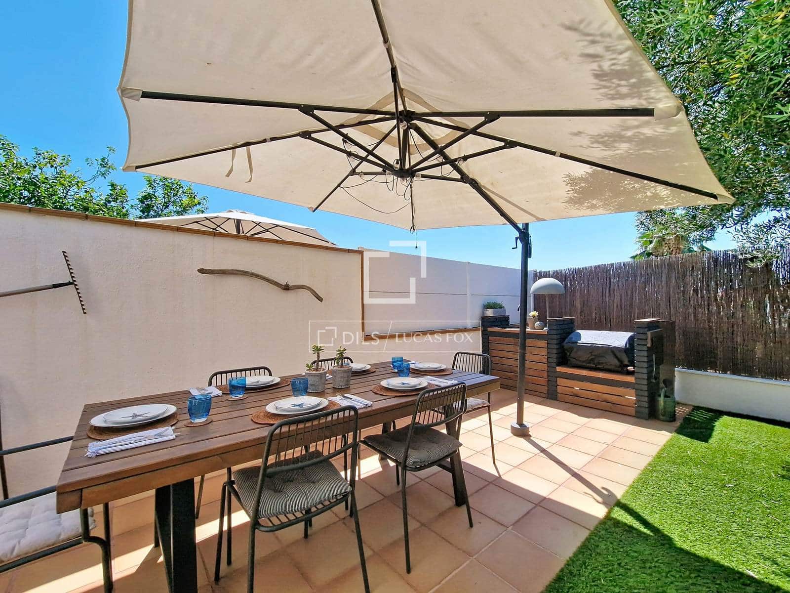 3 soveværelse Villa til salg i Calafell med swimmingpool garage - € 580.000 (Ref: 9948653)